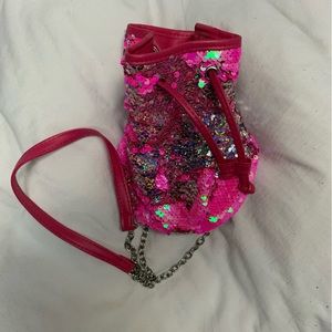 Barbie Pink Rainbow Sequin Drawstring Pouch Purse with chain 👛 💖